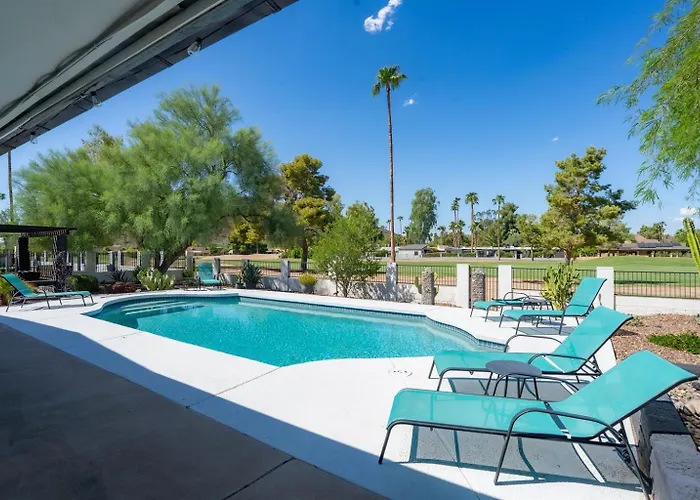 Golf Course - Heated Pool Holiday home *